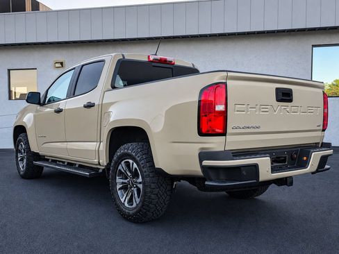 Used 2022 Chevrolet Colorado Z71 AWD/4WD image 4