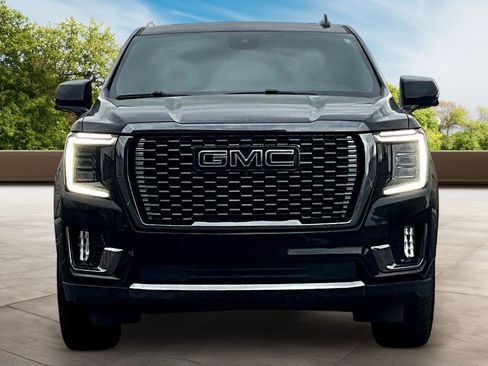 Used 2024 GMC Yukon XL Denali Ultimate image 3