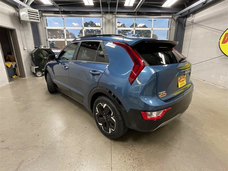 Used 2023 Kia Niro Wind FWD image 3