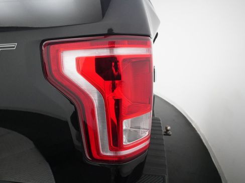 Used 2015 Ford F150 XLT w/ Equipment Group 302A Luxury image 30