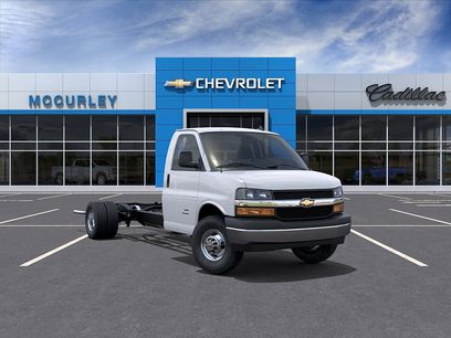 New 2026 Chevrolet Express 3500 w/ Power Convenience Package