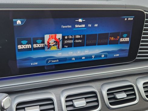 Used 2025 Mercedes-Benz GLS 450 4MATIC image 26