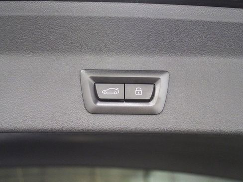 Used 2024 BMW X3 xDrive30i w/ Premium Package w/ZPA AWD/4WD image 38