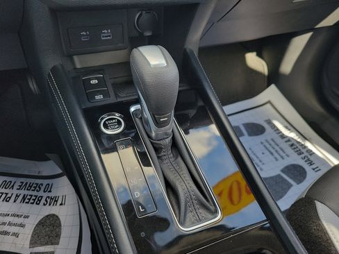 Used 2023 Nissan Kicks SR w/ SR Premium Package image 24