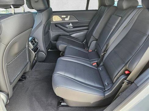 New 2026 Mercedes-Benz GLS 580 4MATIC image 16