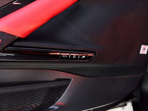 Used 2023 Ferrari SF90 Stradale image 44