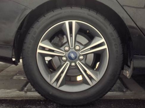 Used 2012 Ford Focus SE FWD image 8
