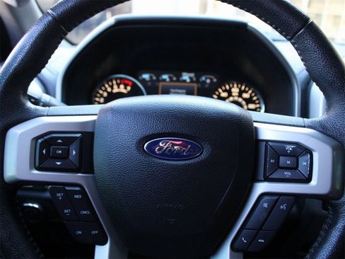 Used 2015 Ford F150 Lariat w/ Equipment Group 502A Luxury image 29