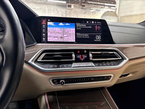 Used 2020 BMW X5 xDrive40i w/ Convenience Package AWD/4WD image 34