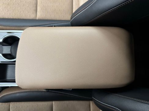 Used 2025 Chevrolet Equinox ACTIV w/ Safety and Technology Package image 33