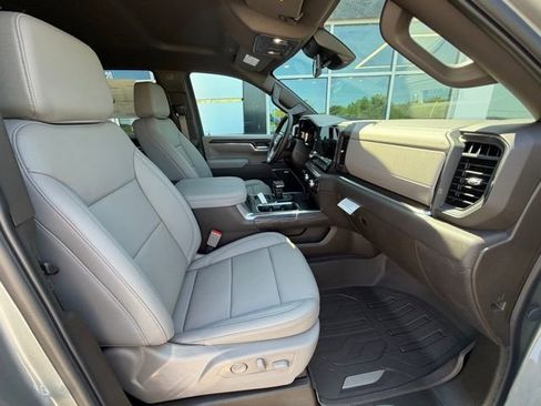 New 2026 GMC Sierra 1500 SLT AWD/4WD image 31