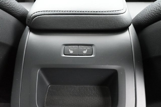 Used 2023 Volvo XC60 B5 Plus w/ Climate Package AWD/4WD image 32