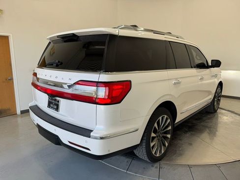 Used 2018 Lincoln Navigator Select w/ Technology Package image 29