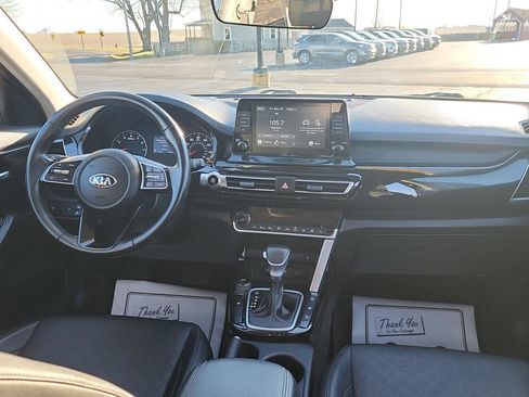 Used 2021 Kia Seltos EX image 20