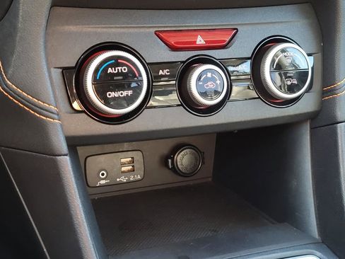 Used 2020 Subaru Crosstrek 2.0i Limited w/ Moonroof Package image 24