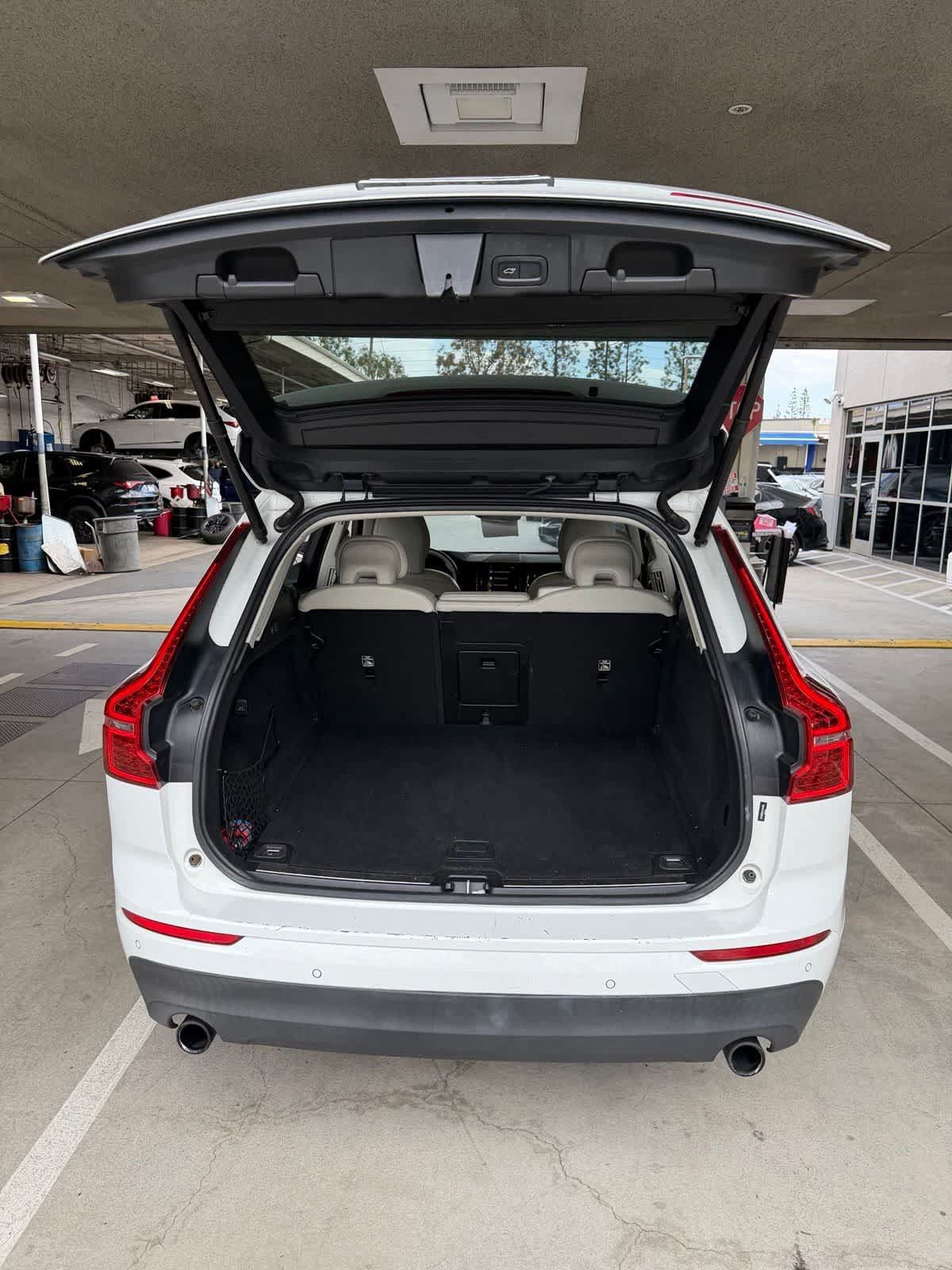 Used 2020 Volvo XC60 T5 Momentum FWD image 10