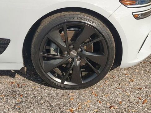 Used 2023 Genesis G70 2.0T w/ Sport Prestige Package image 10