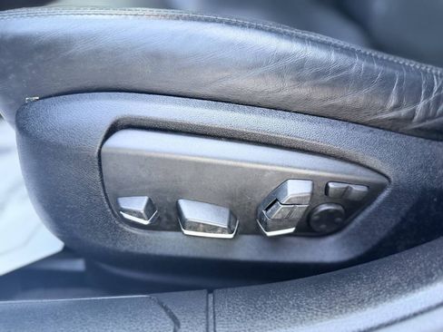 Used 2014 BMW 750Li RWD image 11