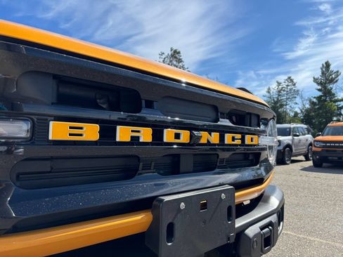 Used 2022 Ford Bronco Outer Banks AWD/4WD image 9