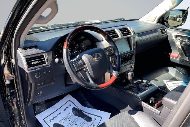 Used 2017 Lexus GX 460 Premium w/ Premium Package AWD/4WD image 16