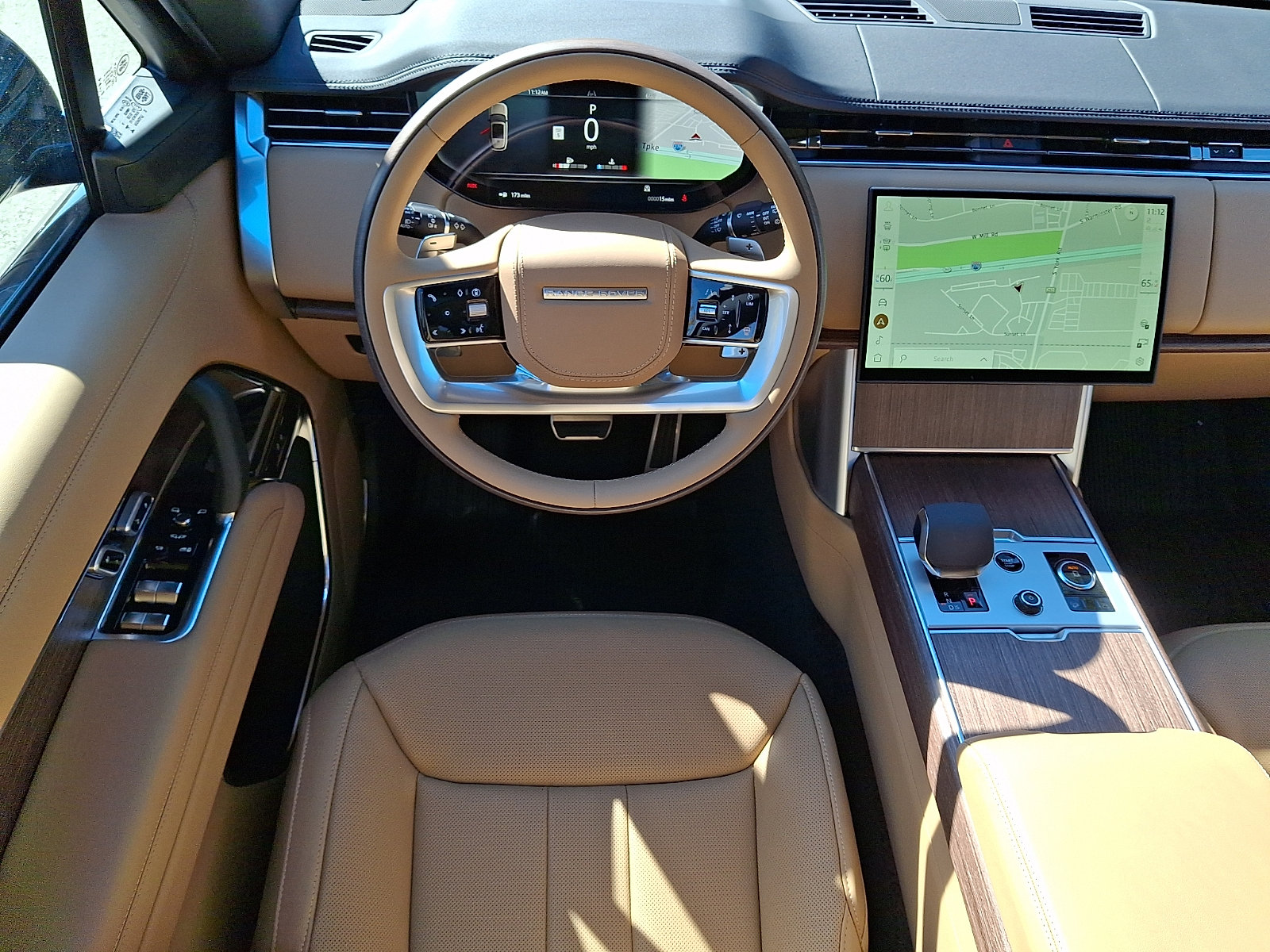 New 2027 Land Rover Range Rover Long Wheelbase SE AWD/4WD image 4