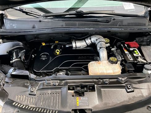 Used 2022 Buick Encore Preferred AWD/4WD image 31