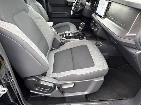 Used 2025 Ford Bronco Big Bend image 14