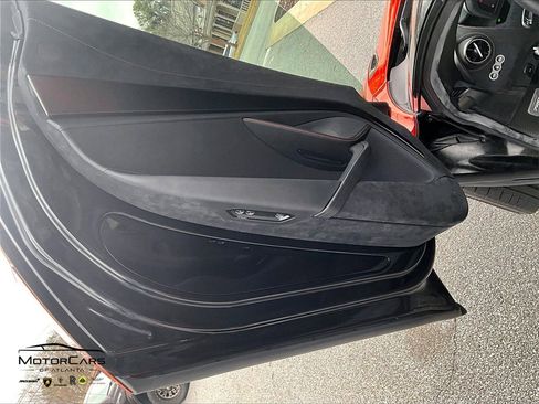 Used 2020 McLaren 720S Spider image 19