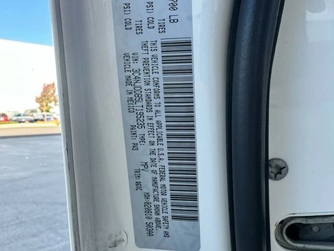 Used 2020 Jeep Compass Trailhawk image 32