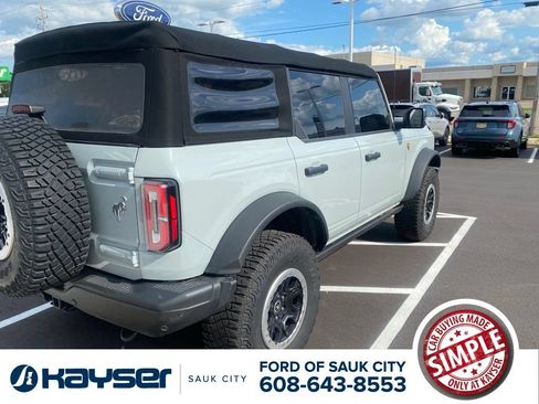 Used 2021 Ford Bronco Badlands AWD/4WD image 1