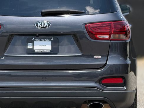Used 2019 Kia Sorento FWD image 14