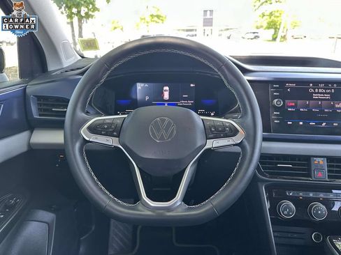 Used 2023 Volkswagen Taos SE AWD/4WD image 13