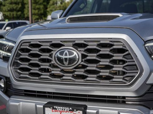 Used 2023 Toyota Tacoma TRD Sport w/ Black Out Package (TMS) image 6