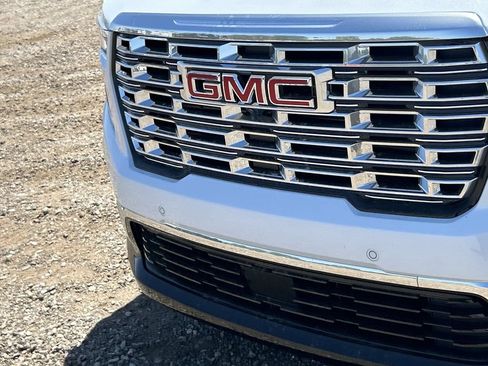 New 2026 GMC Acadia Denali w/ Super Cruise Package AWD/4WD image 27