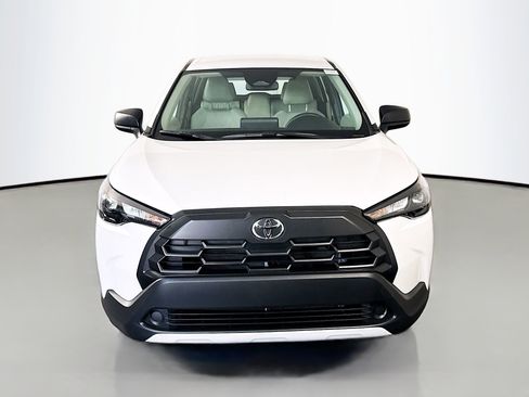 Used 2026 Toyota Corolla Cross L FWD image 2