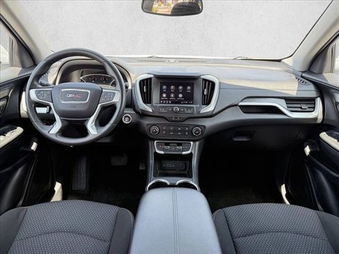 Used 2024 GMC Terrain SLE AWD/4WD image 14