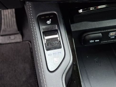 Used 2024 Kia Telluride EX image 29