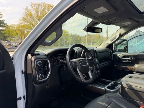 Used 2022 GMC Sierra 2500 Denali AWD/4WD image 17