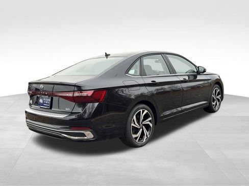 Used 2026 Volkswagen Jetta SEL FWD image 5
