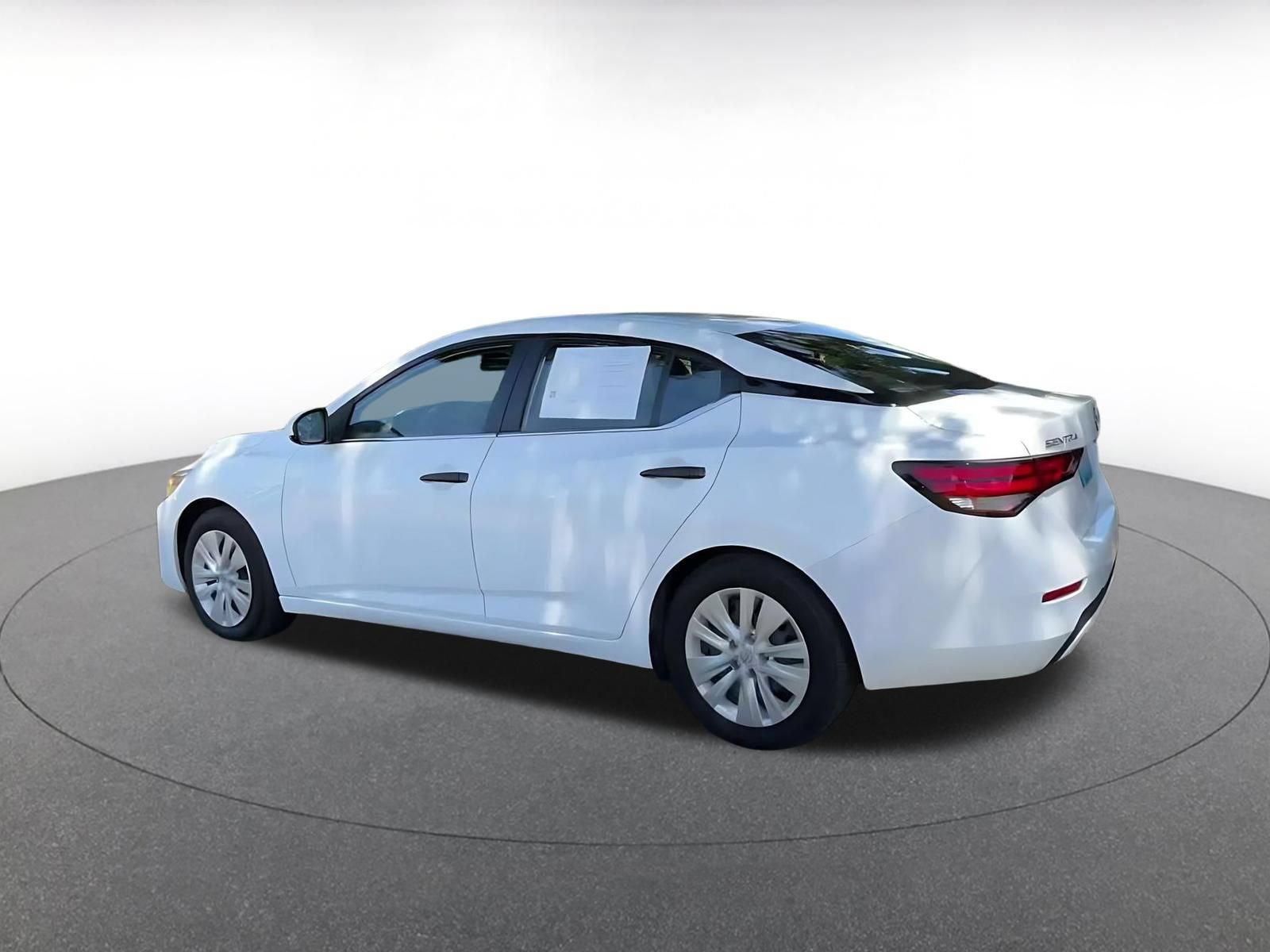 Used 2025 Nissan Sentra S FWD image 9