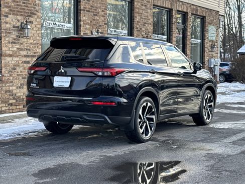 Used 2022 Mitsubishi Outlander ES image 5