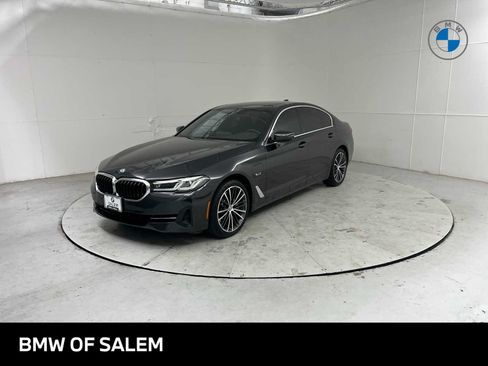 Used 2023 BMW 530e xDrive w/ Luxury Seating Package AWD/4WD image 1