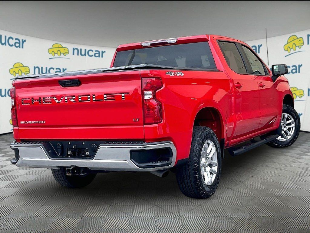 Used 2024 Chevrolet Silverado 1500 LT AWD/4WD image 6