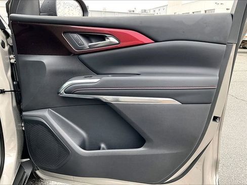 New 2026 Chevrolet Traverse Z71 w/ Driver Confidence Package image 30