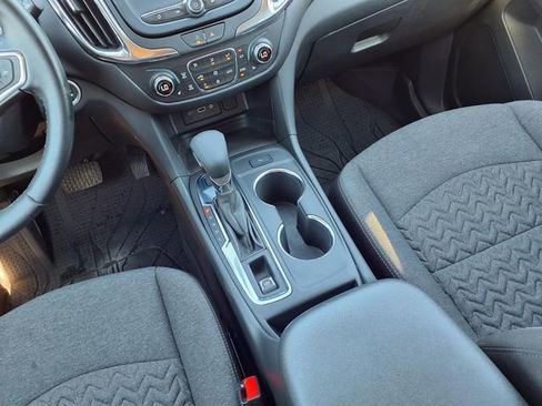 Used 2023 Chevrolet Equinox LT image 10
