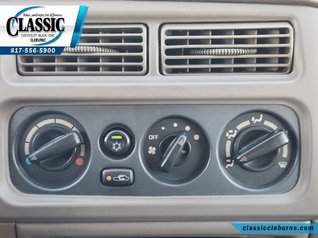 Used 2003 Mitsubishi Montero Sport XLS RWD image 23