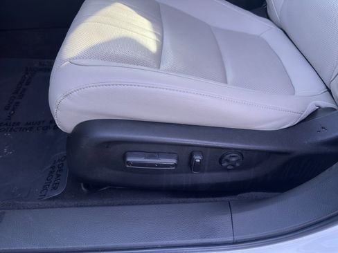 Used 2022 Honda Accord Touring image 7