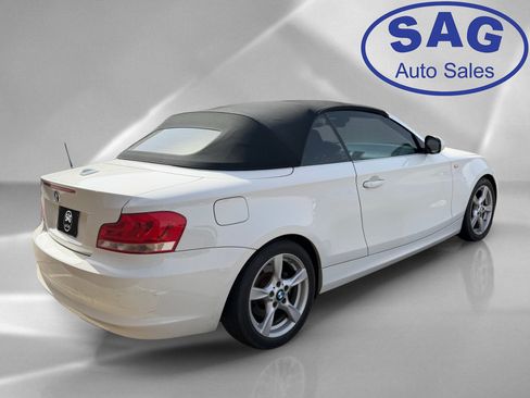 Used 2013 BMW 128i Convertible RWD image 3
