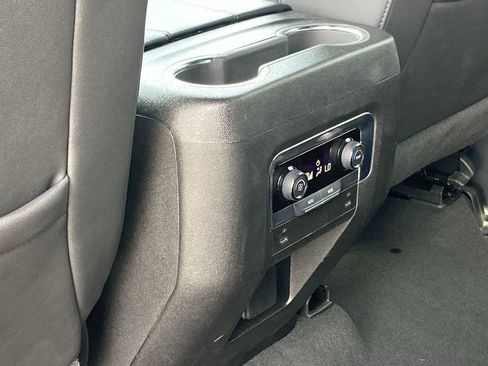 Used 2025 Chevrolet Tahoe LT AWD/4WD image 17