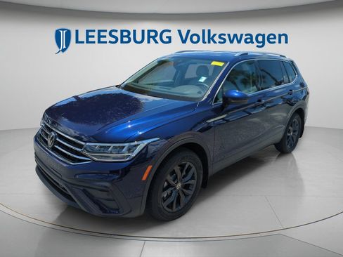 Used 2024 Volkswagen Tiguan SE FWD image 14